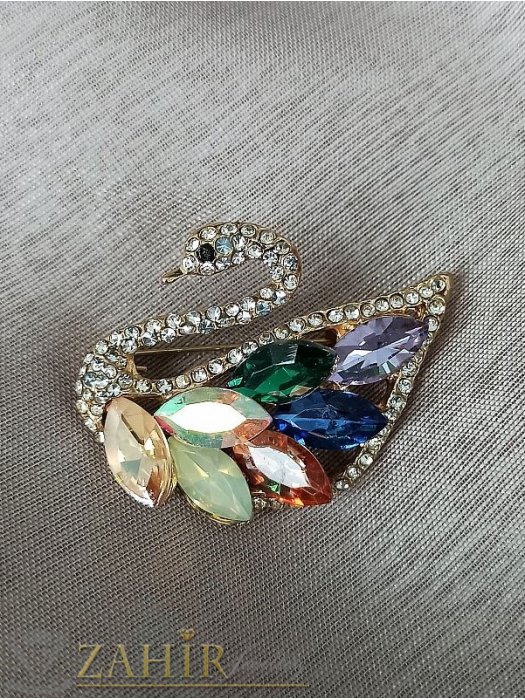 Дамски бижута - Великолепен лебед кристална брошка с изящни фасетирани разноцветни камъни, размери 5 на 4 см, златиста основа - B1300